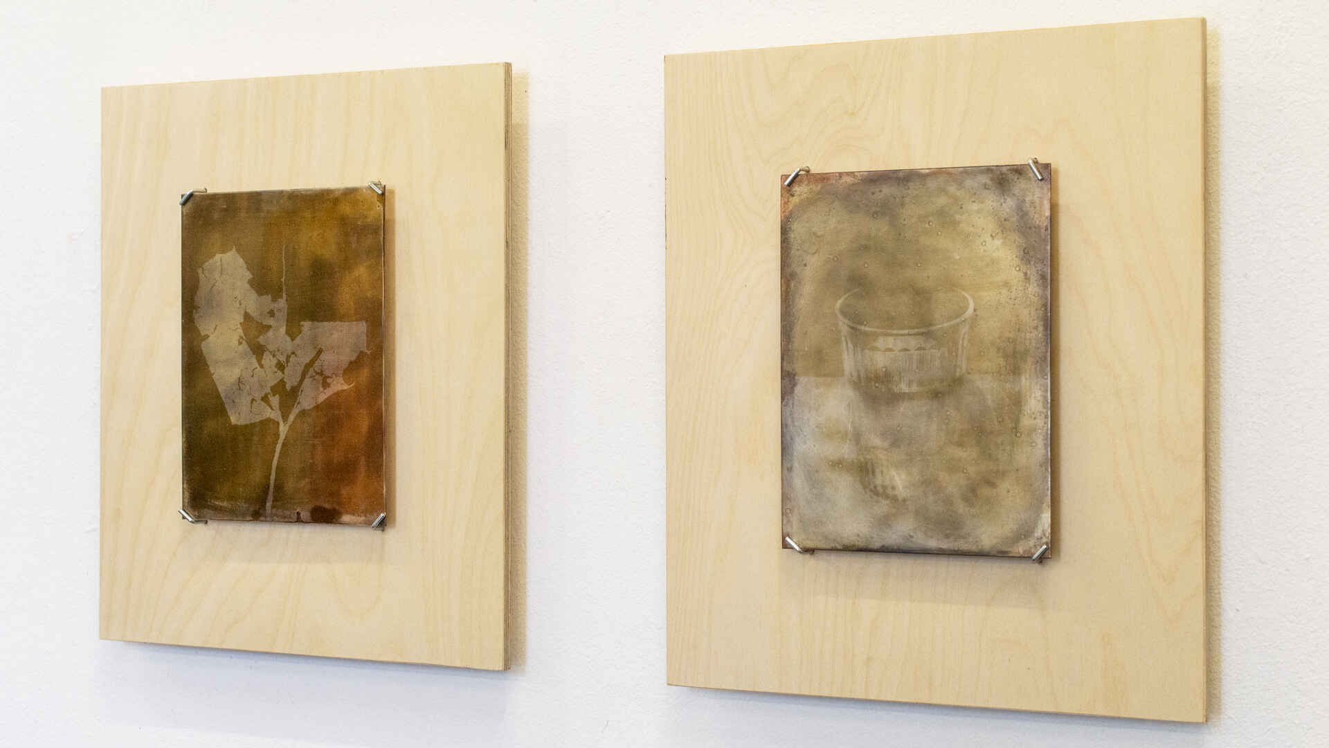 Farbbild (born digital): Installationsansicht aus der Ausstellung  ›200 Jahre Fotografie‹ in der schaelpic, Köln.